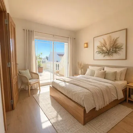 Elegant With Pool Near Carvoeiro Tatil Evi